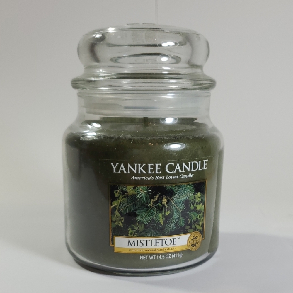 Yankee Candle "Mistletoe"